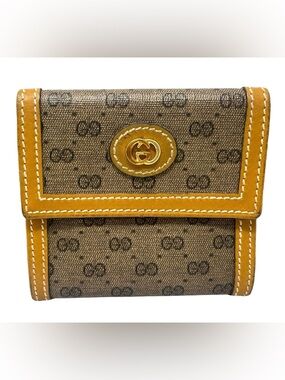 ✨🛍️ Gucci Tan Vintage Micro GG Supreme Coin Pouch